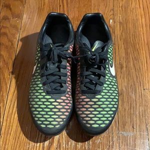 Soccer cleats men’s magista